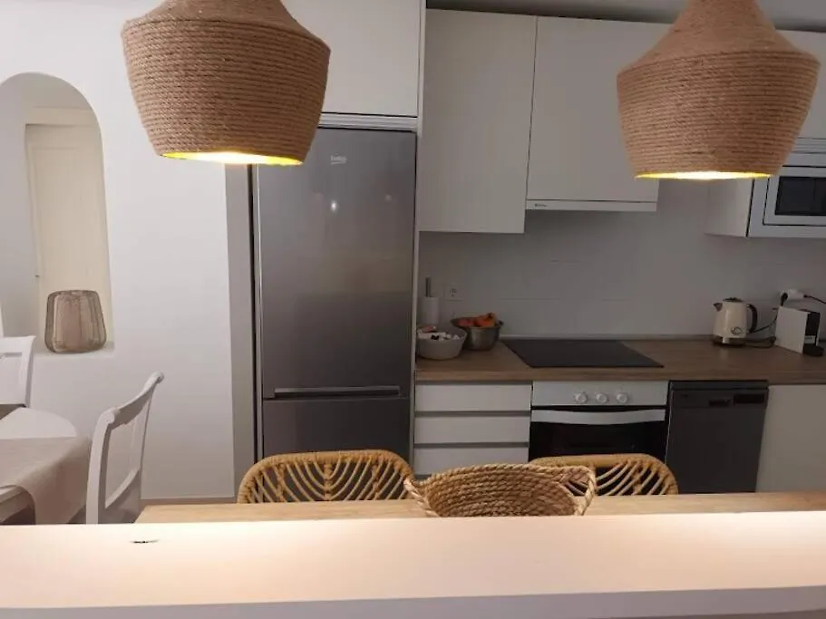 Precioso Bajo Recien Reformado Primera Linea Playa Estepona Apartment